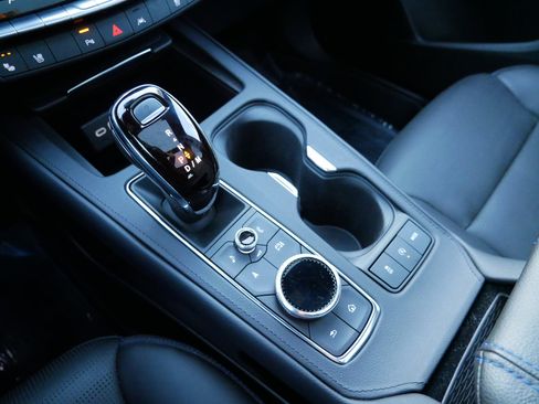 Used 2024 Cadillac XT4 Sport image 22