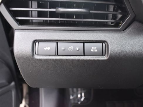 Used 2023 Nissan Altima 2.5 SV AWD/4WD image 15