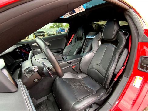Used 2021 Chevrolet Corvette Stingray Preferred Cpe w/ Z51 Performance Package RWD image 21