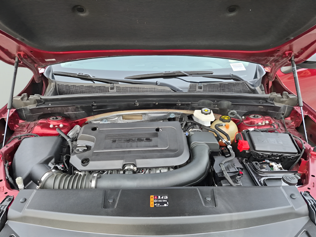 Used 2023 Buick Envision Essence w/ Sport Touring Package FWD image 15