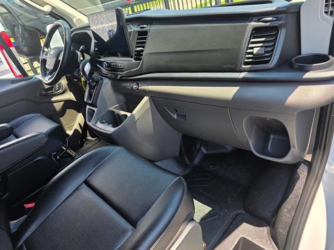 Used 2023 Ford Transit 250 Medium Roof RWD image 21