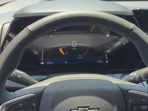 New 2026 Chevrolet Trax ACTIV w/ Sunroof Package FWD image 9