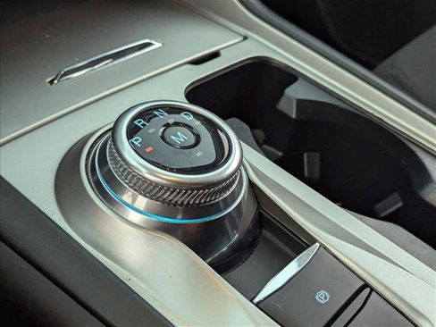 Certified 2020 Ford Explorer XLT image 12