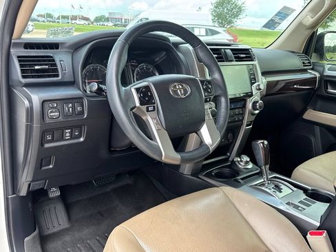 Used 2022 Toyota 4Runner Limited AWD/4WD image 12