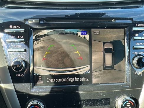 Used 2024 Nissan Murano Platinum w/ Cargo Package image 25