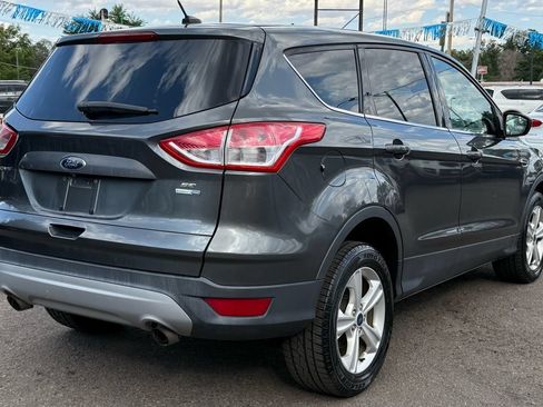 Used 2016 Ford Escape SE AWD/4WD image 2