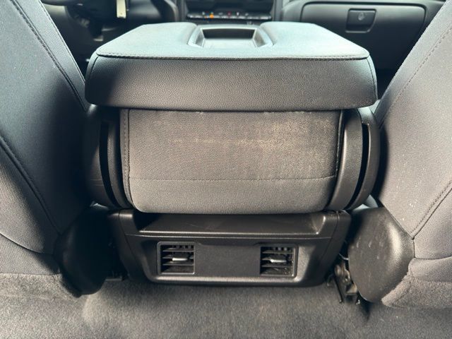 Used 2022 Chevrolet Silverado 1500 Custom Trail Boss AWD/4WD image 9