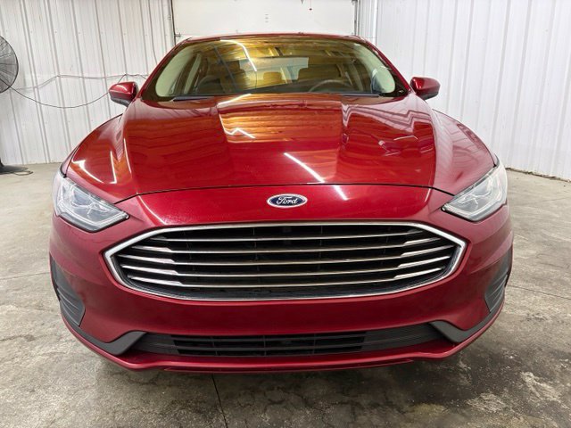 Used 2019 Ford Fusion SE FWD image 2