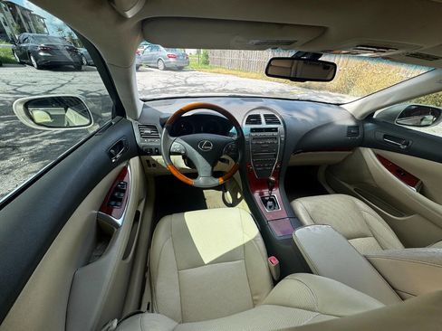 Used 2012 Lexus ES 350 w/ Preferred Accessory Pkg image 26