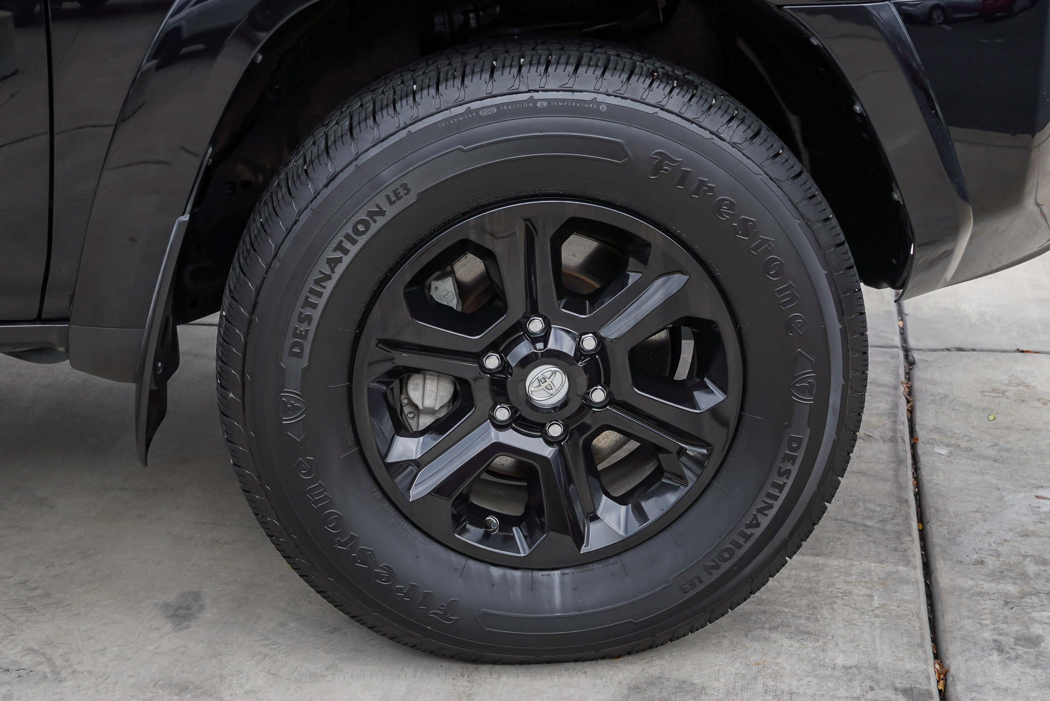 Used 2024 Toyota 4Runner SR5 AWD/4WD image 10
