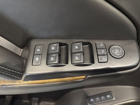 Used 2016 GMC Yukon Denali w/ Open Road Package image 25