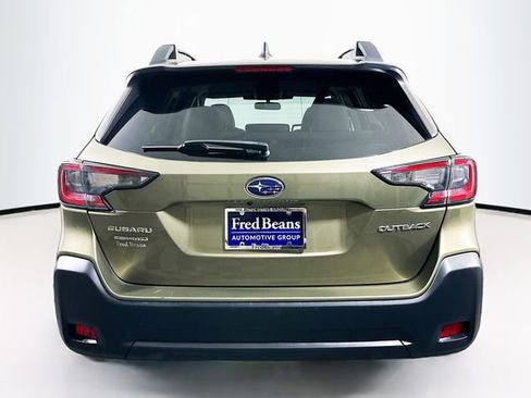 Used 2023 Subaru Outback Premium image 7
