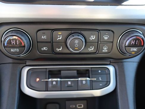 Used 2023 GMC Acadia SLE w/ Driver Convenience Package image 23