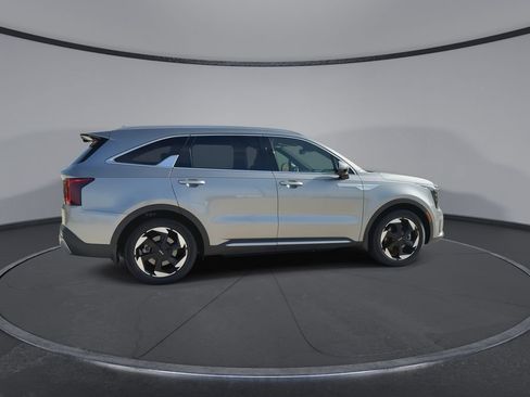 Used 2025 Kia Sorento SX Prestige AWD/4WD image 9