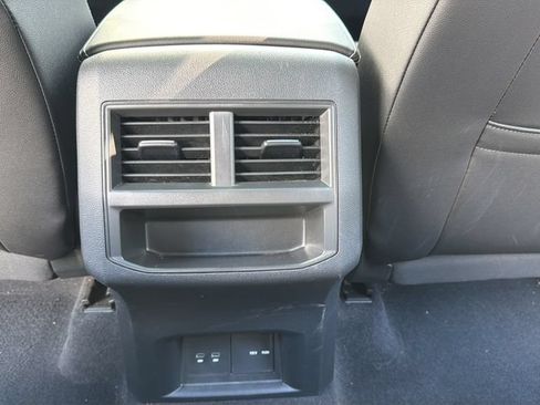 Used 2023 Volkswagen Atlas Cross Sport SE w/ Panoramic Sunroof Package FWD image 30