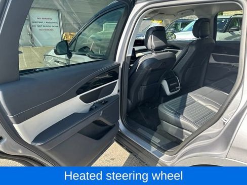 Used 2024 Lincoln Nautilus Reserve AWD/4WD image 33