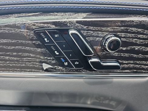 New 2026 Cadillac Escalade IQ Sport 1 w/ LPO, ONYX Package image 30