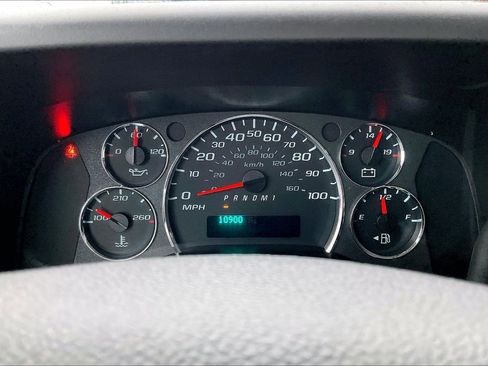 Certified 2024 GMC Savana 2500 w/ Driver Convenience Package image 17