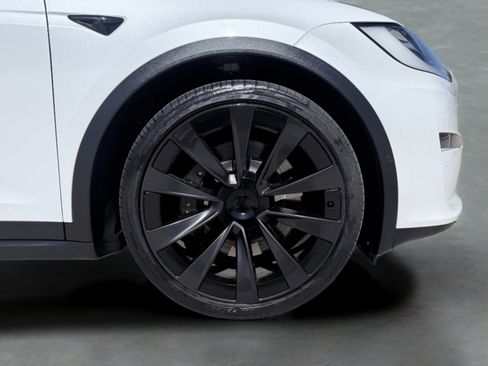 Used 2023 Tesla Model X AWD/4WD image 9