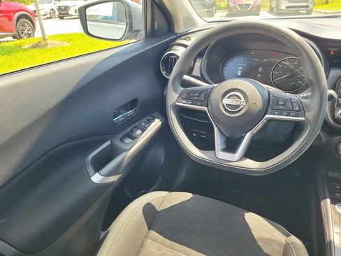 Used 2023 Nissan Kicks SV FWD image 14