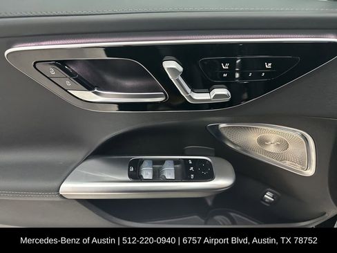 Used 2024 Mercedes-Benz C 300 Sedan image 12