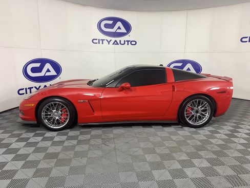 Used 2005 Chevrolet Corvette Coupe w/ Preferred Equipment Group image 6