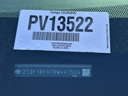 Used 2024 Toyota RAV4 LE image 31