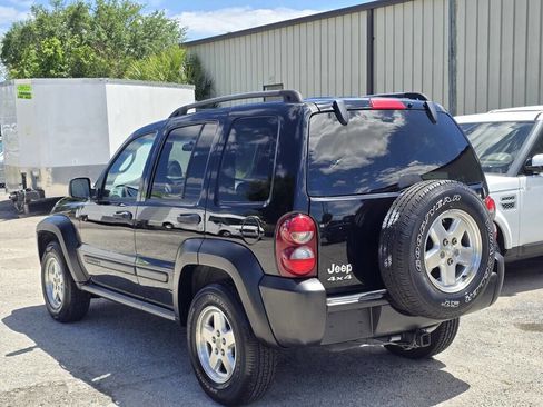 Used 2006 Jeep Liberty Sport image 5