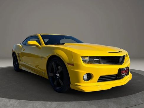 Used 2010 Chevrolet Camaro SS RWD image 8