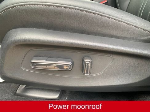 Used 2025 Honda HR-V EX-L image 13