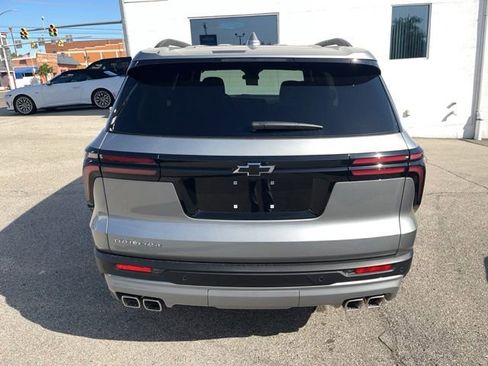 New 2026 Chevrolet Traverse LT w/ Sun and Wheel Package FWD image 4