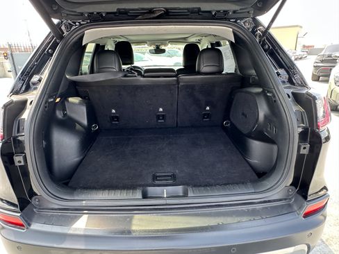 Used 2019 Jeep Cherokee Limited AWD/4WD image 23