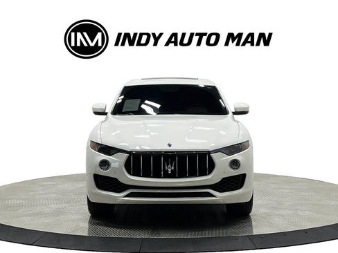 Used 2020 Maserati Levante Base image 10