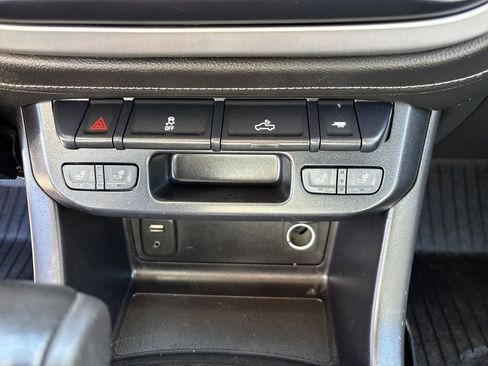 Used 2018 GMC Canyon SLT w/ Trailering Package image 22