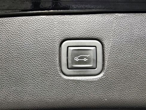 Used 2024 Chevrolet Blazer LT AWD/4WD image 33