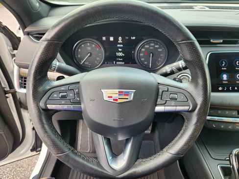 Used 2020 Cadillac XT4 Sport AWD/4WD image 9