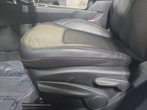 Used 2025 Jeep Compass Trailhawk image 27