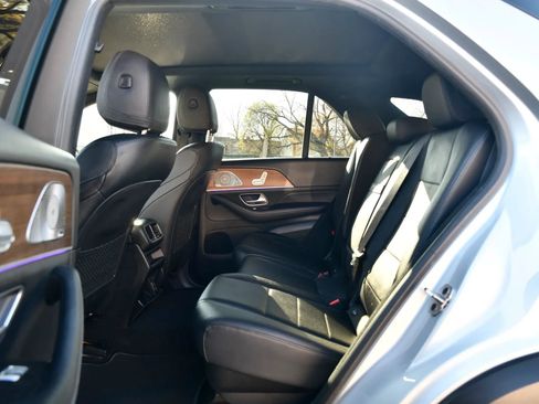 Used 2022 Mercedes-Benz GLE 350 4MATIC image 19