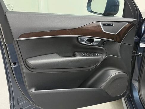 Used 2019 Volvo XC90 T6 Momentum w/ Advanced Package AWD/4WD image 19