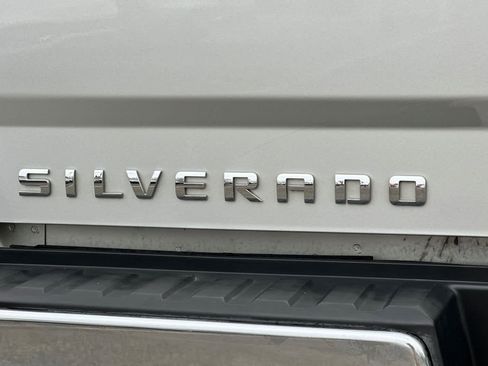 Used 2017 Chevrolet Silverado 1500 LT w/ All Star Edition image 25