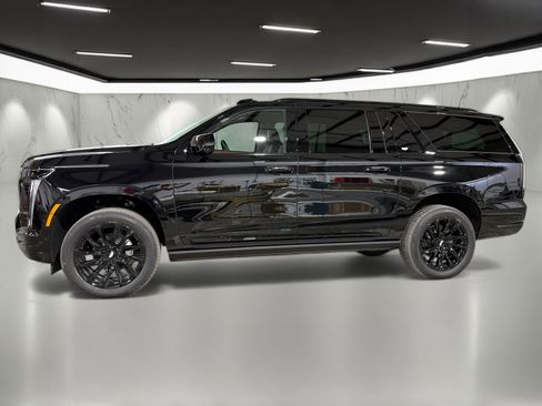 New 2026 Cadillac Escalade ESV Sport image 2