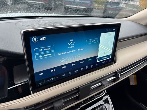 New 2026 Lincoln Corsair Premiere image 19