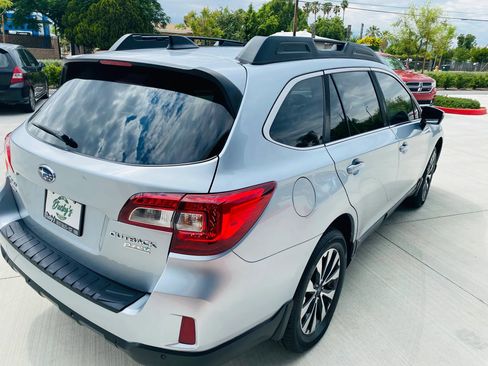Used 2017 Subaru Outback 2.5i Limited AWD/4WD image 10