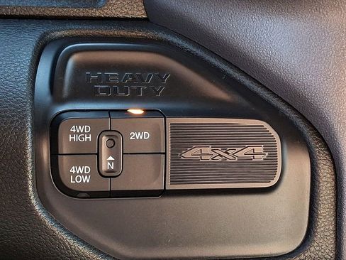 Used 2021 RAM 2500 Big Horn image 24