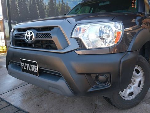 Used 2013 Toyota Tacoma 2WD Double Cab w/ Convenience Pkg image 8
