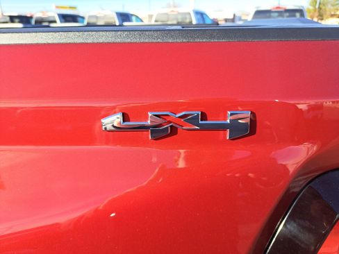 New 2026 GMC Canyon Elevation w/ Convenience Package image 15