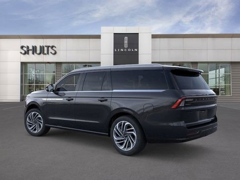 New 2025 Lincoln Navigator L Reserve image 4