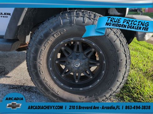 Used 2007 Jeep Wrangler Unlimited Sahara RWD image 8