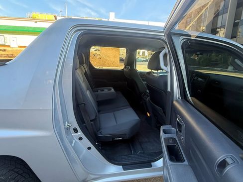Used 2006 Honda Ridgeline RT image 8