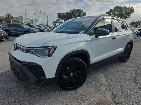 New 2026 Volkswagen Taos SE image 26